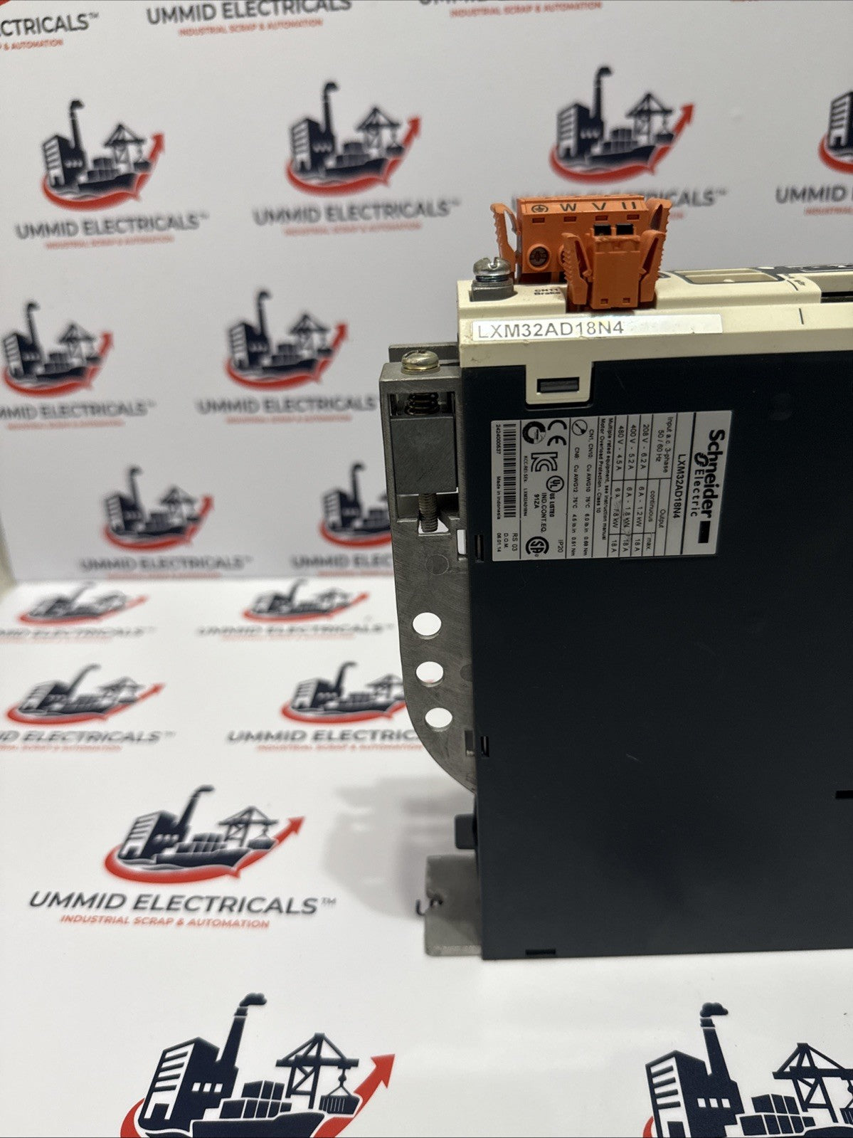 Schneider LXM32AD18N4 Servo Drive