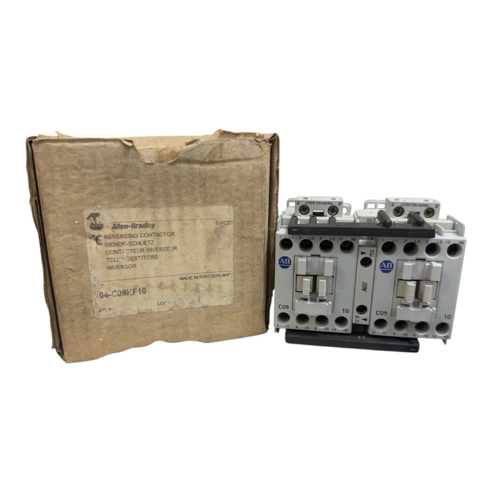 Allen-Bradiey REVERSING CONTACTOR 100-C09*10