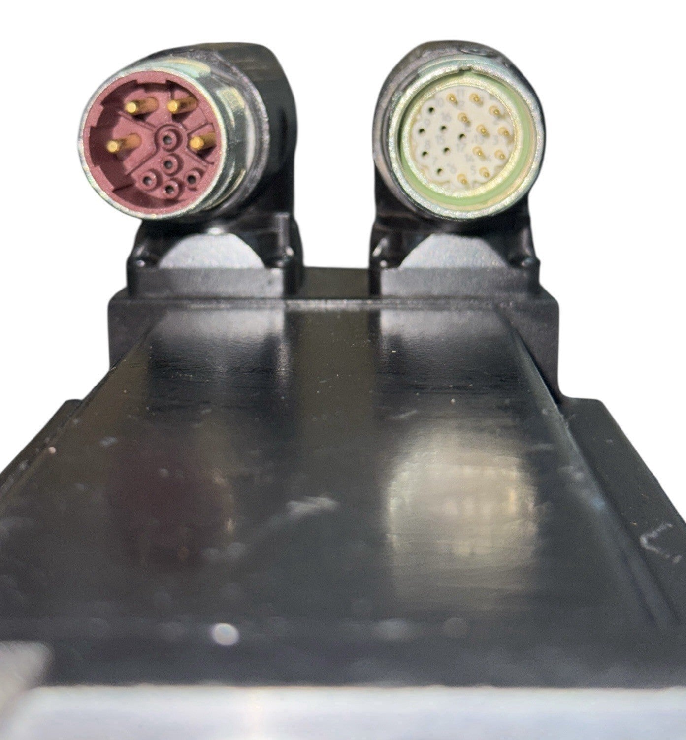 Allen-Bradley MPL-B330P-SJ72AA Kinetix Inverter Duty AC Servo Motor- Without Box