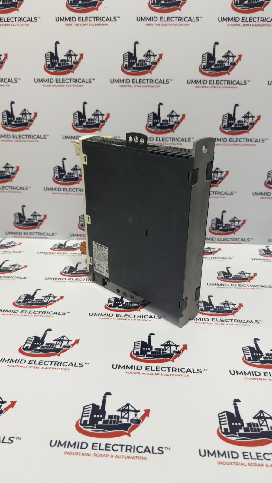 Schneider LXM32AD18N4 Servo Drive