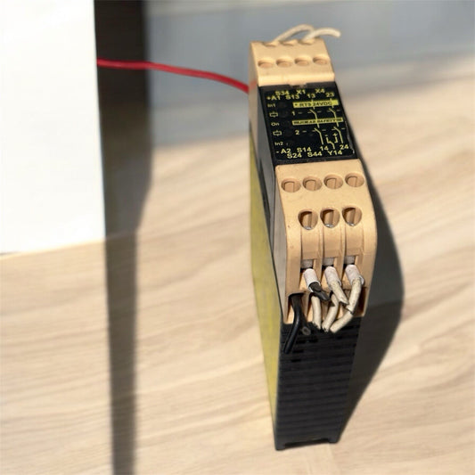 JOKAB SAFETY (ABB GROUP) Safety Relay 2TLJ010029R0000