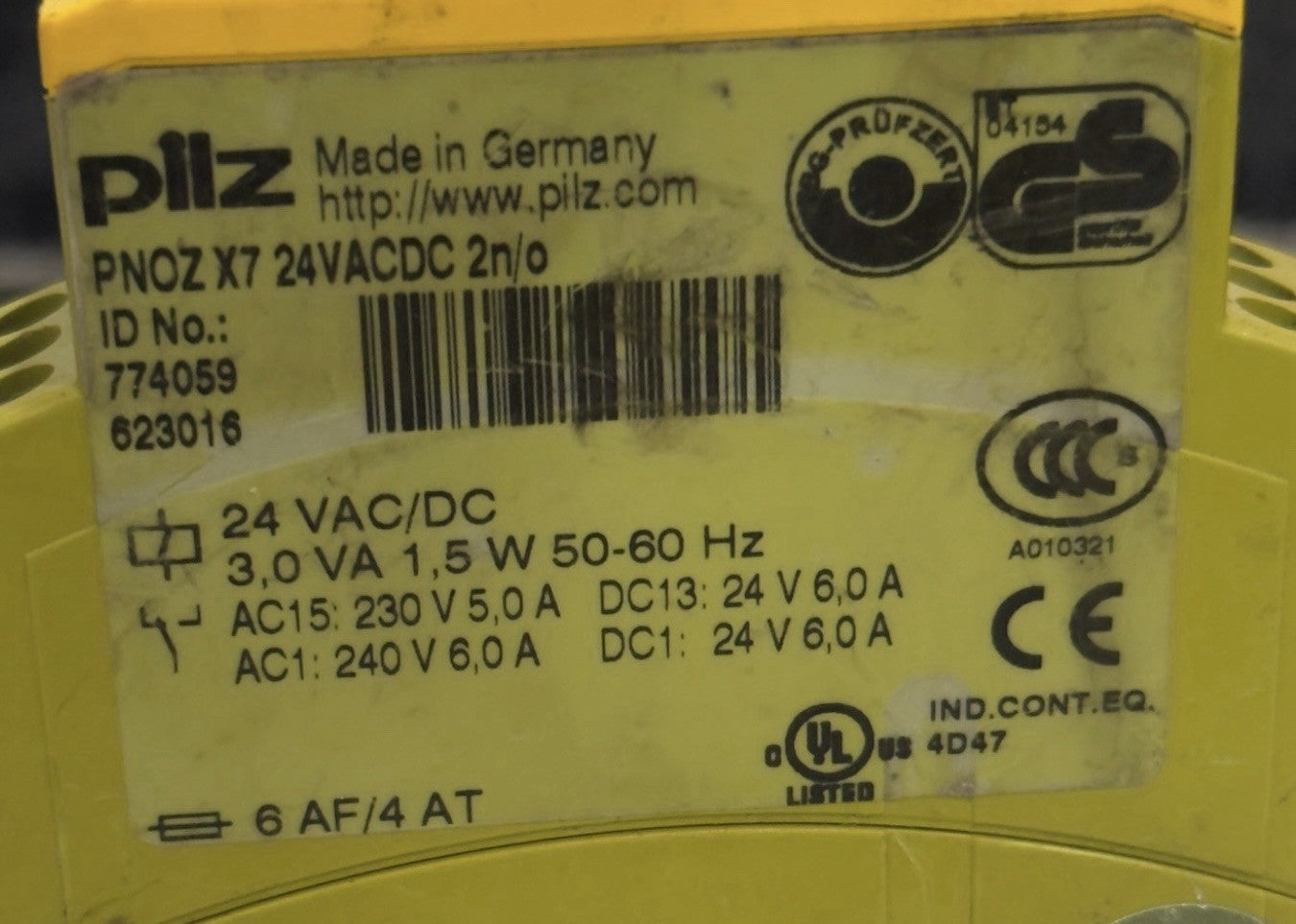 PLIZ PNOZ X7 SAFETY RELAY 24v - Made In Germany