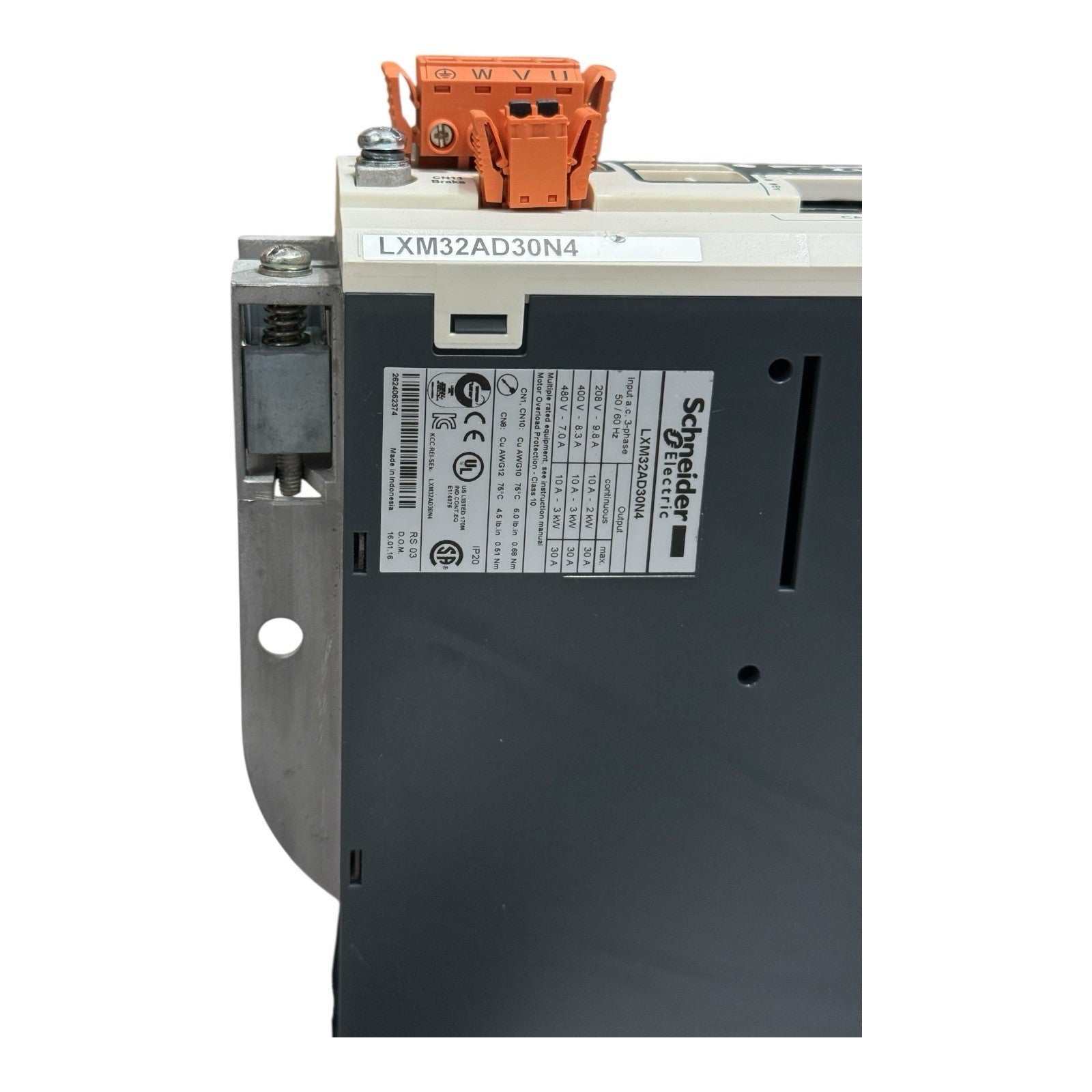 Schneider Servo Set LXM32AD30N4 + BSH1002P11A2A + +2 Servo Cable’s