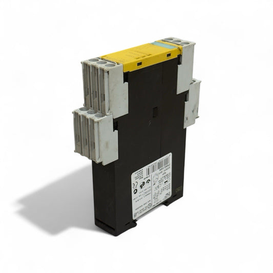 SIEMENS SIRIUS 3TK2822-1CB30 SAFETY RELAY - Made In Germany