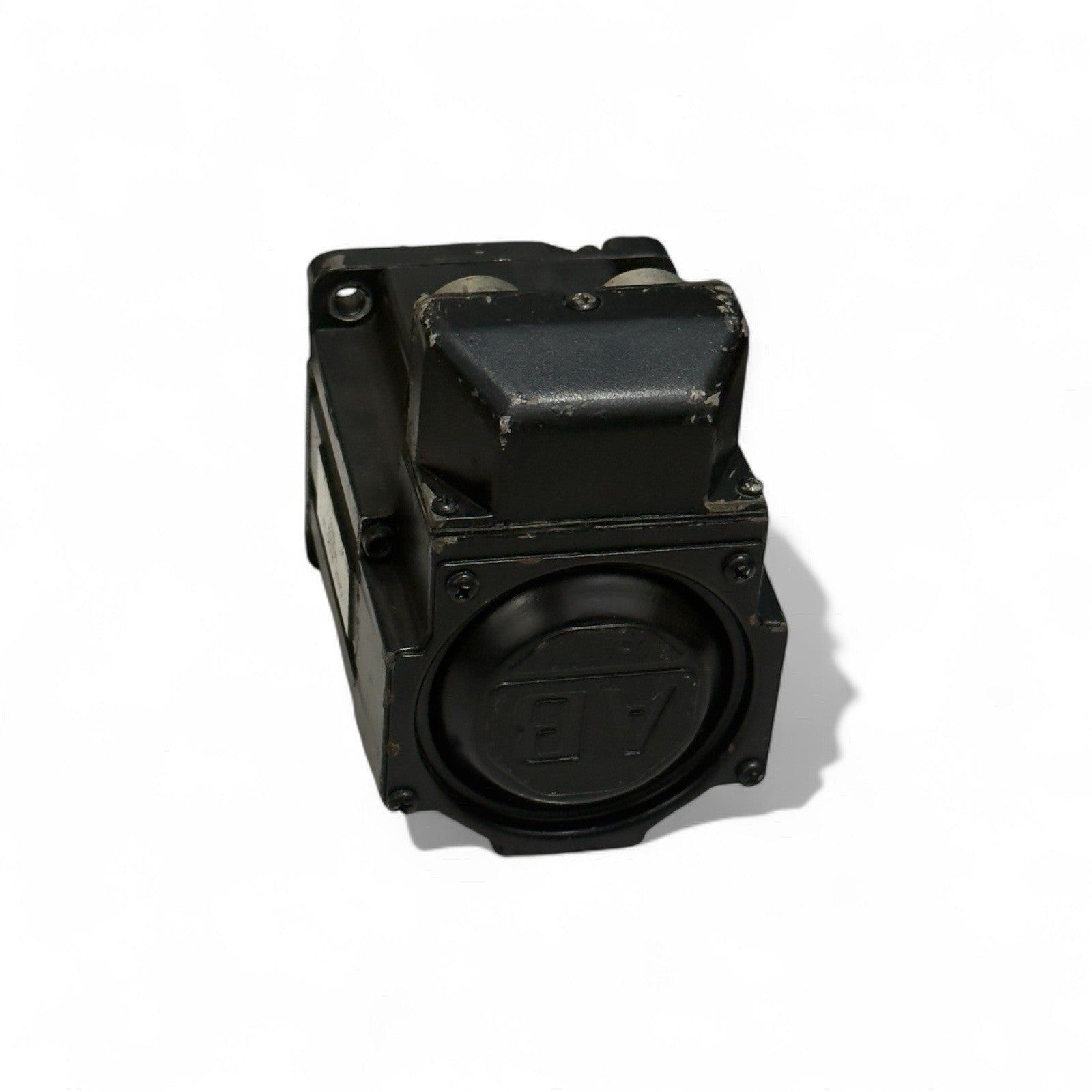 Allen-Bradley MPL-B310P-SJ22AA - 5000 RPM  AC SERVO MOTOR - Made In U.S.A