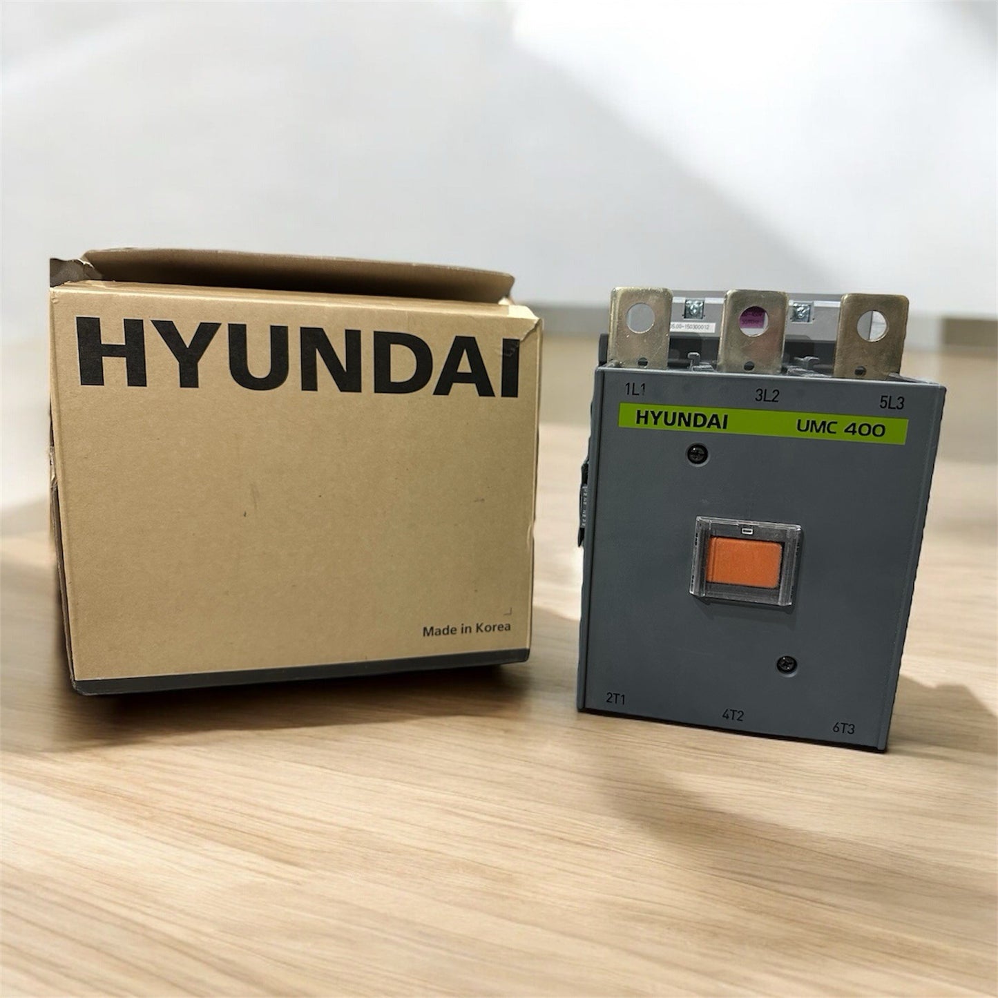 Hyundai UMC 400 Magnetic Contactor