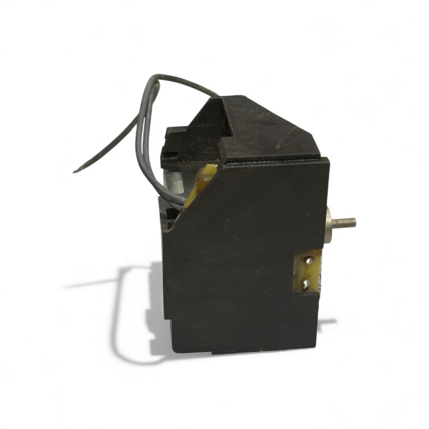 Siemens 3WL9111-0AE05-0AA0 Undervoltage Coil 208–240VAC