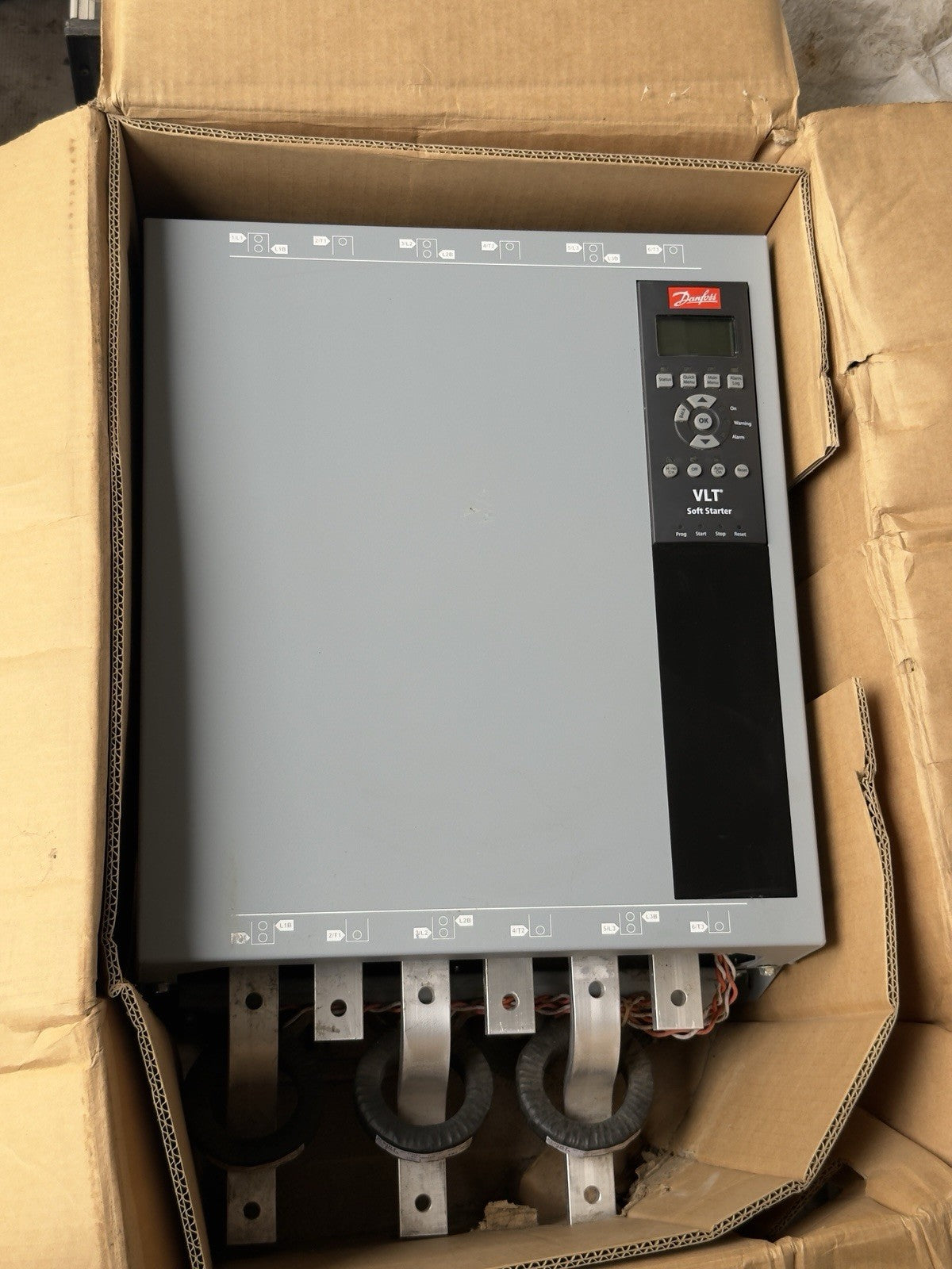 Danfoss VLT MCD5-0360C-T5-G4X-00-CV2 Soft Starter