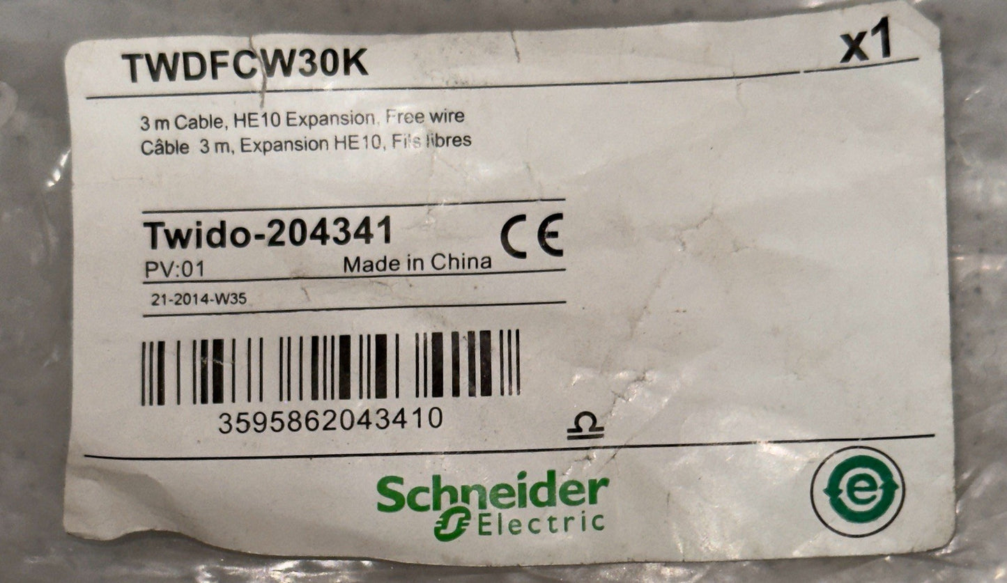 Schneider Electric TWDFCW30K PLC,Ac Drive Cable 3 Metre Twido-204341