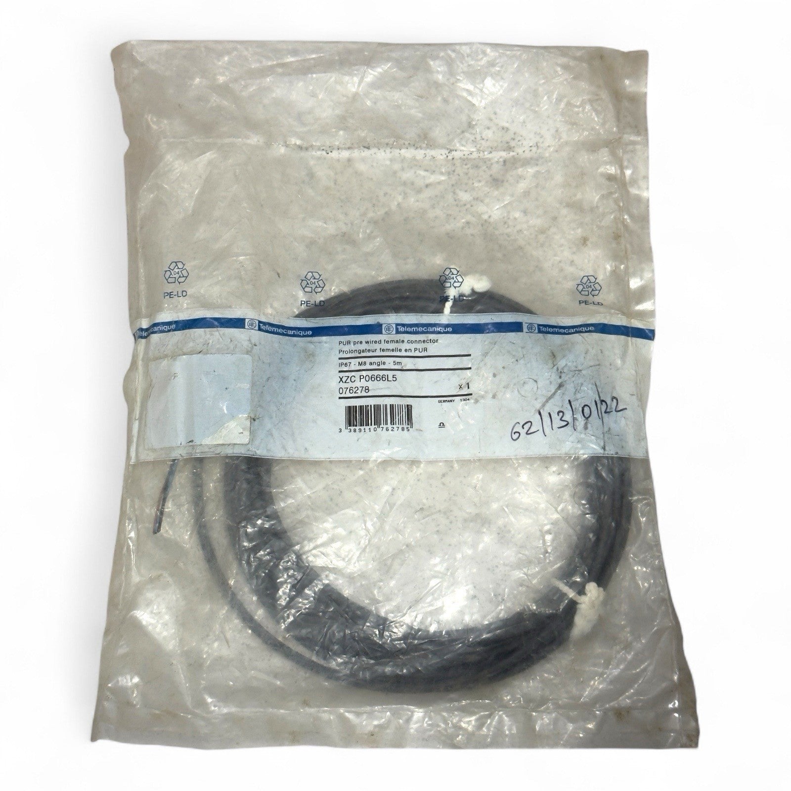 Telemecanique XZCP0666L5 female connector Prolongateur femelle en PUR (5 Metre)