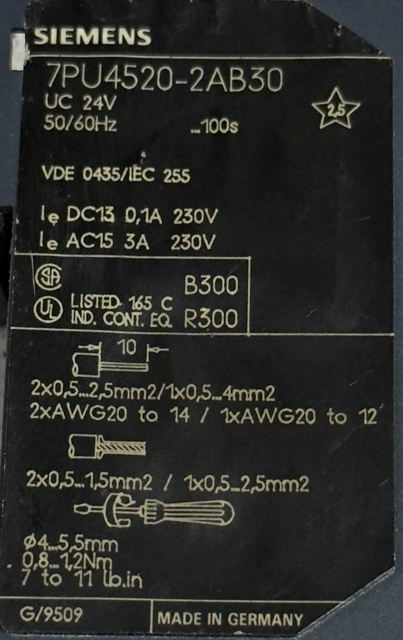 Siemens 7PU4520-2AB30 Time Relay - Made In Germany