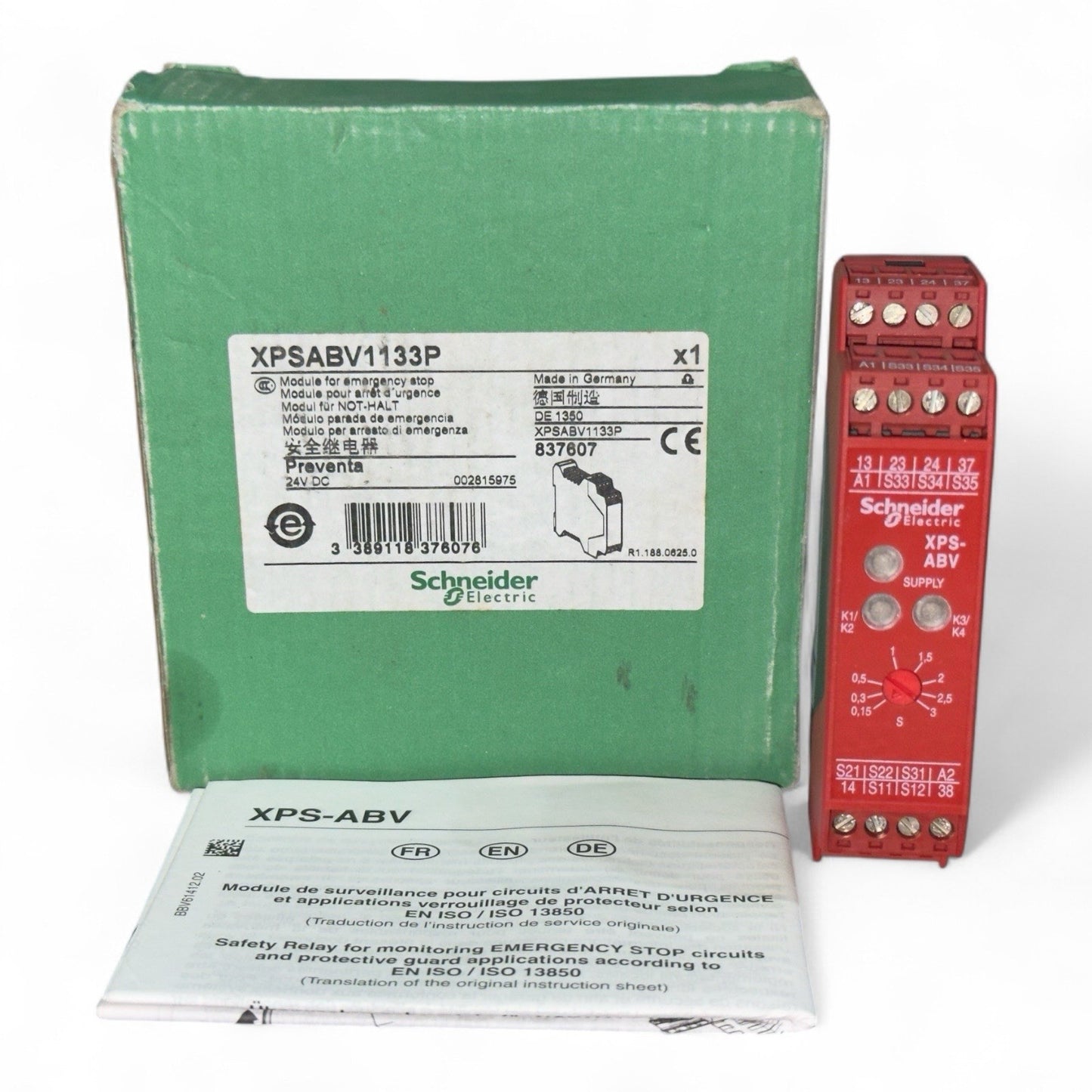 Schneider Electric Preventa XPSABV1133P Safety Relay 24V DC/AC - New in Box