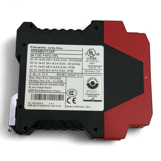 Schneider Electric Preventa XPSABV1133P Safety Relay 24V DC/AC - New in Box