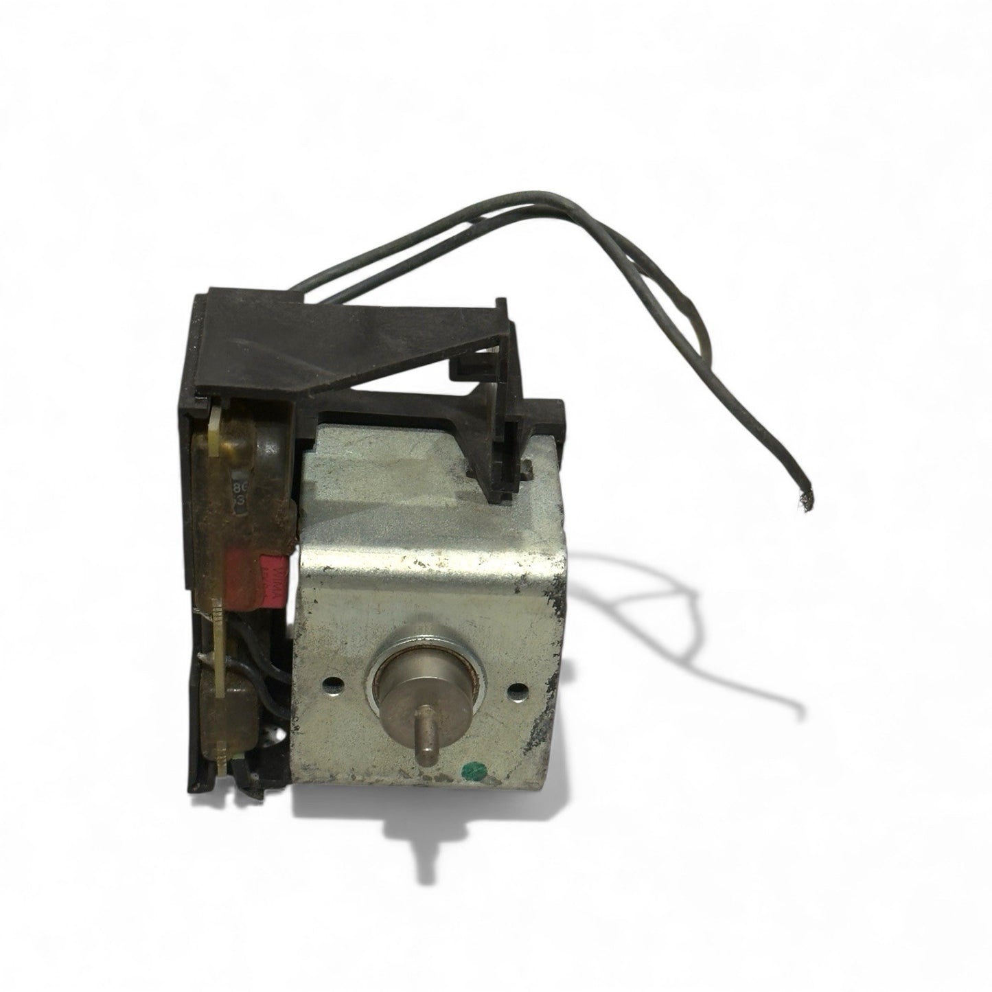 Siemens 3WL9111-0AE05-0AA0 Undervoltage Coil 208–240VAC