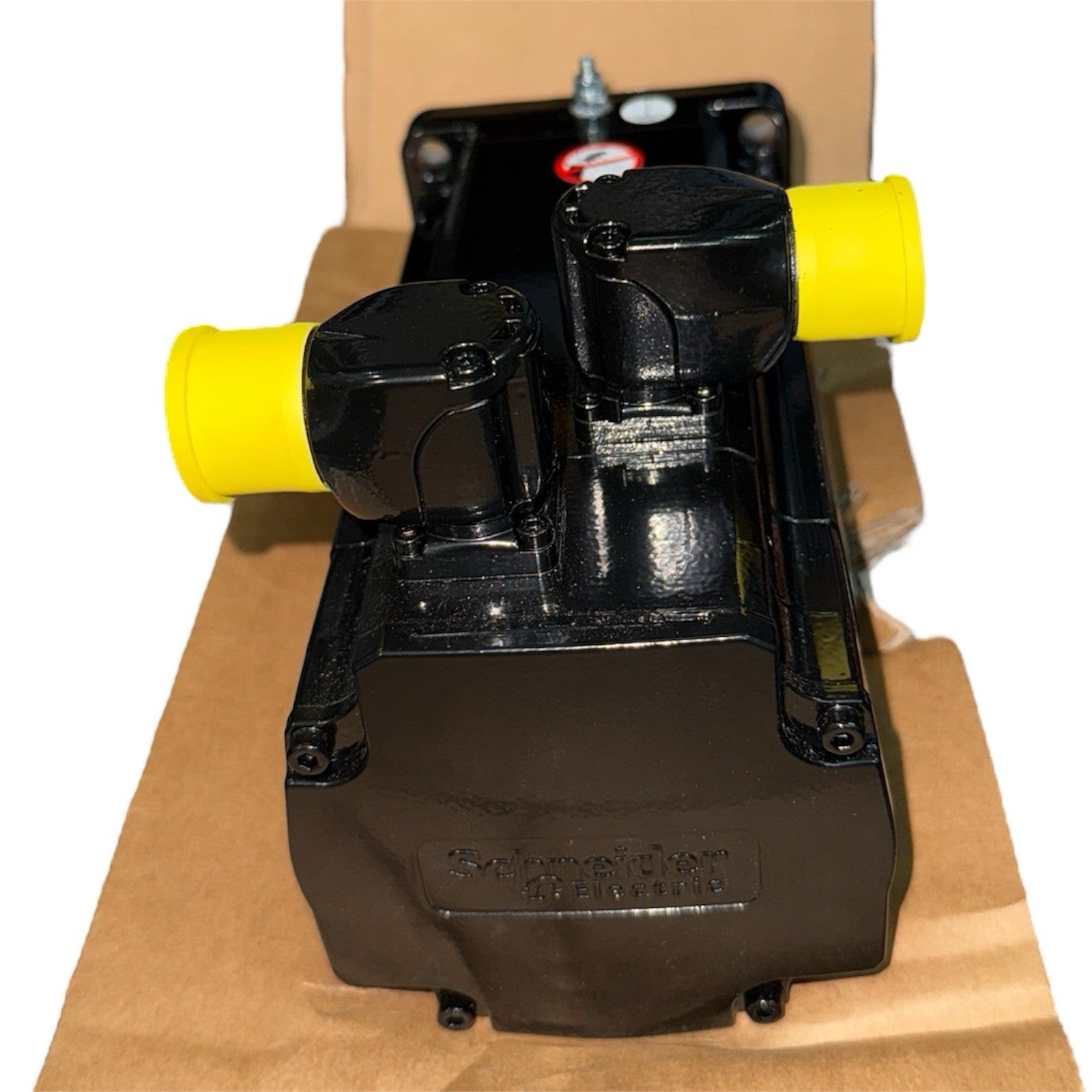 Schneider Electric Lexium BSH Servo Motor BSH1002P11A2A - Brand New in Box