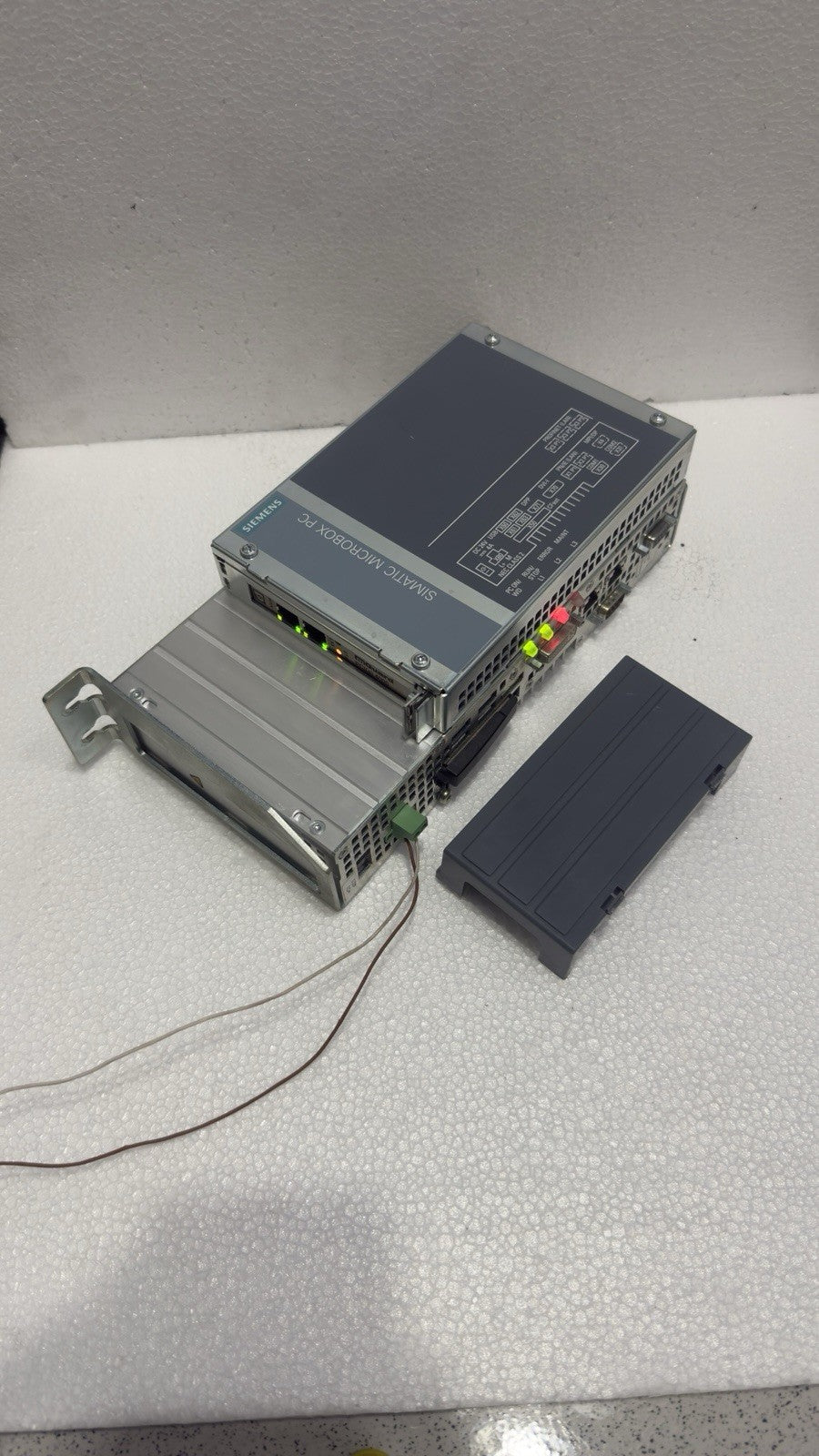 SIEMENS SIMATIC MICROBOX PC IPC427D 6AG4140-7EL14-0PB0